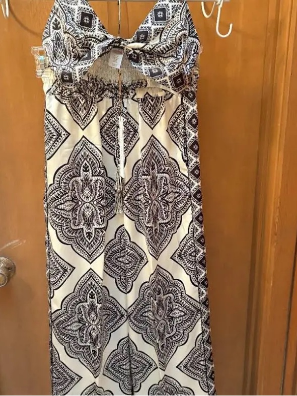 Nwt House Of Harlow 2 Piece Black And White Patterned Satin Set